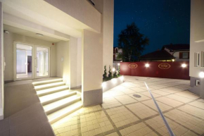 Гостиница Wing Club Apartments  Ягодина